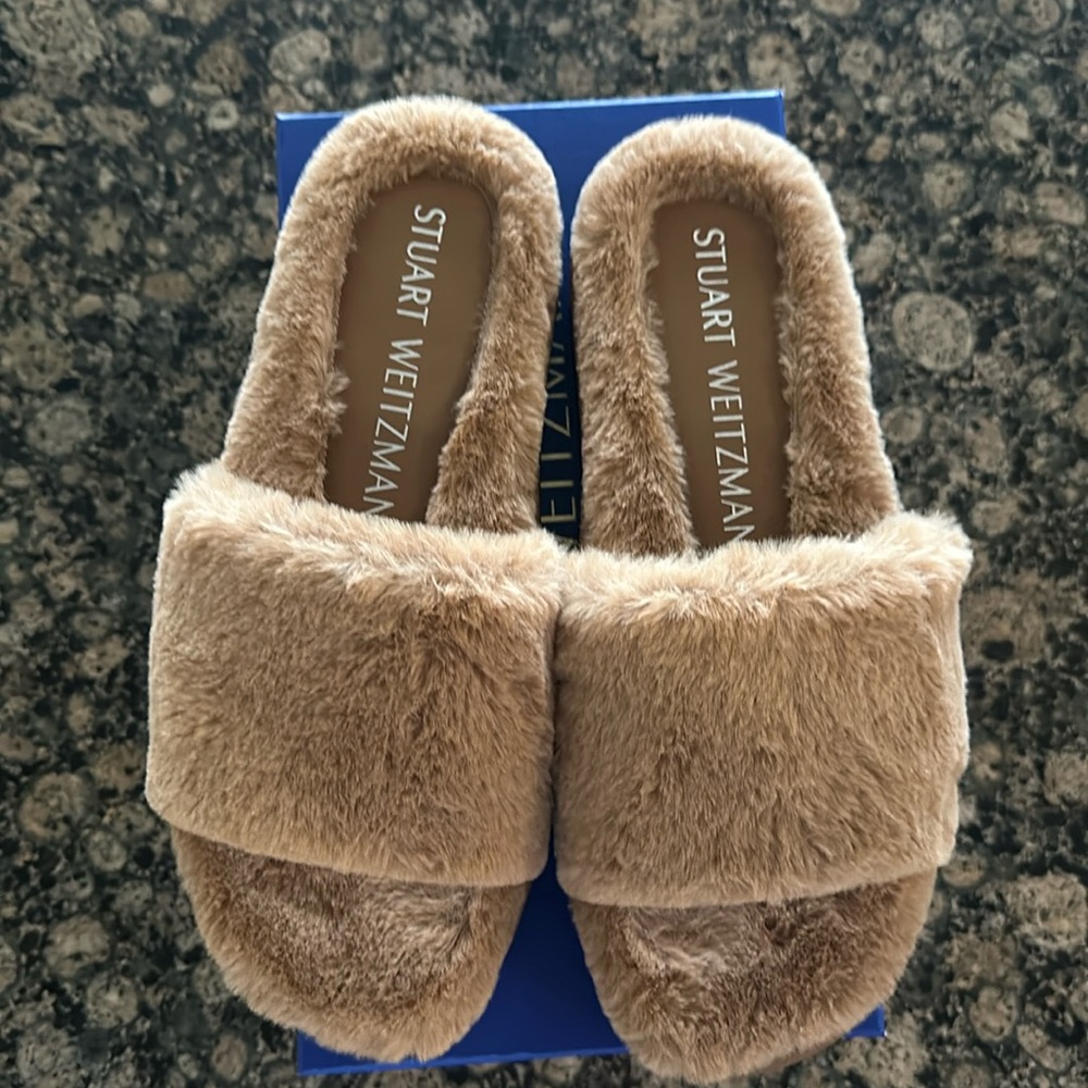Stuart Weitzman Eloise Chill Slide (faux fur) size 38.5 (NEVER WORN)
